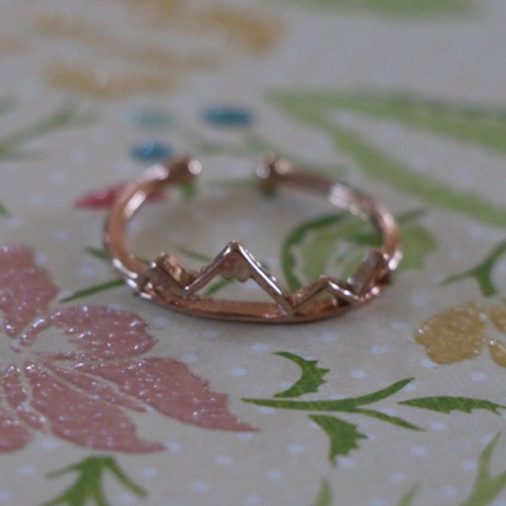 Stackable Mountain Range Ring Rose Gold
